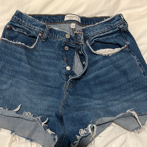 Abercrombie & Fitch Pants - Abercrombie shorts